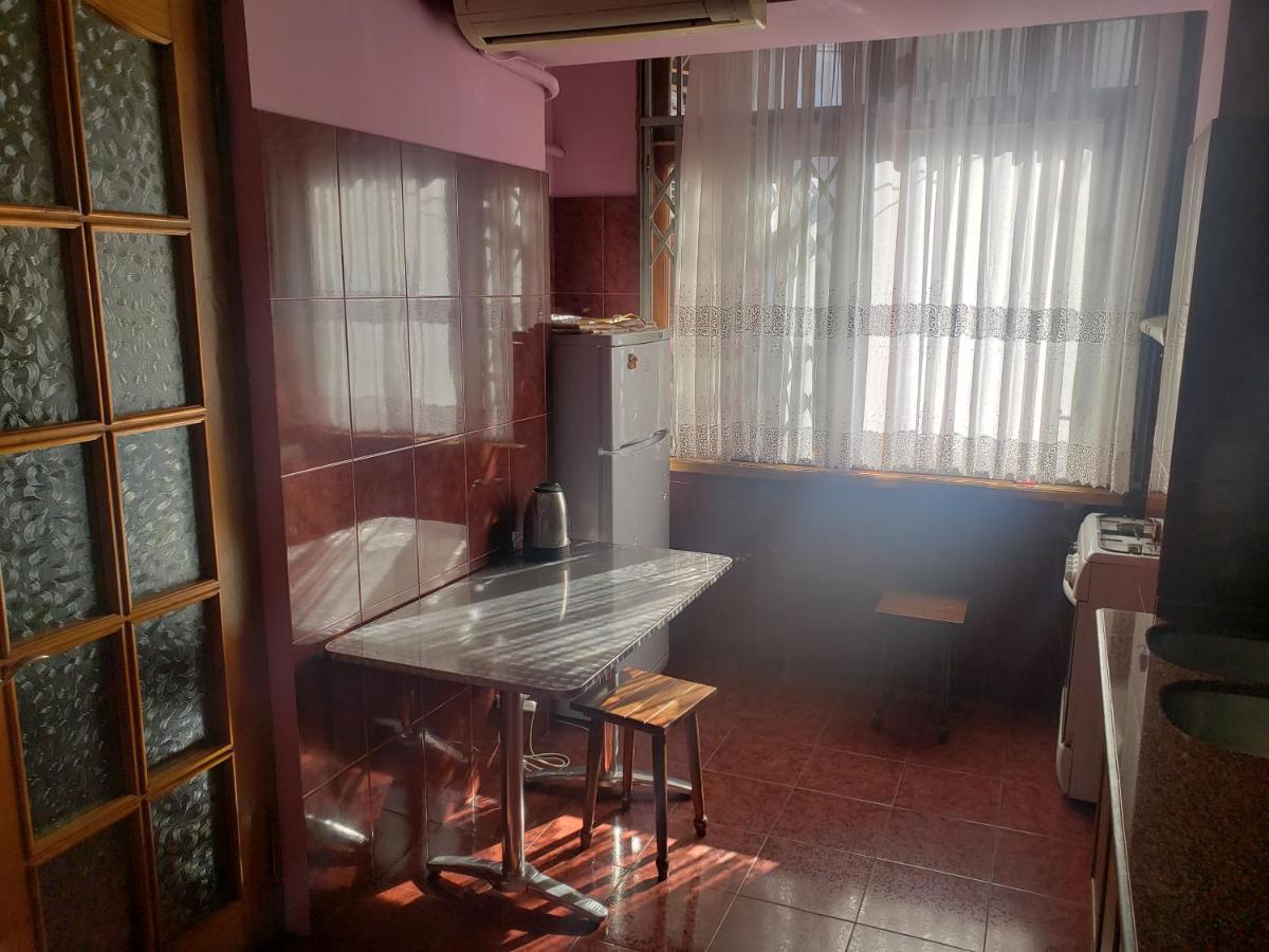 Intercity Hostel באטומי מראה חיצוני תמונה